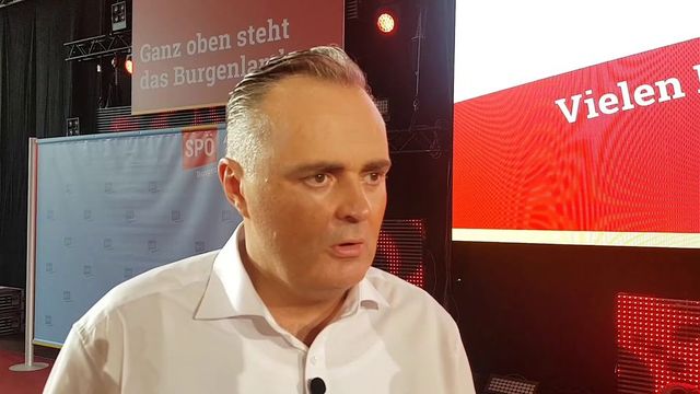 Nem engedték be a magyar rendőrök Burgenland kormányzóját és Kismarton polgármesterét a templomba az Orbán-Merkel találkozón