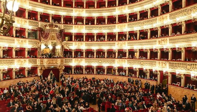 Teatro San Carlo di Napoli, ballo per la pace ma Kiev vuole la protesta