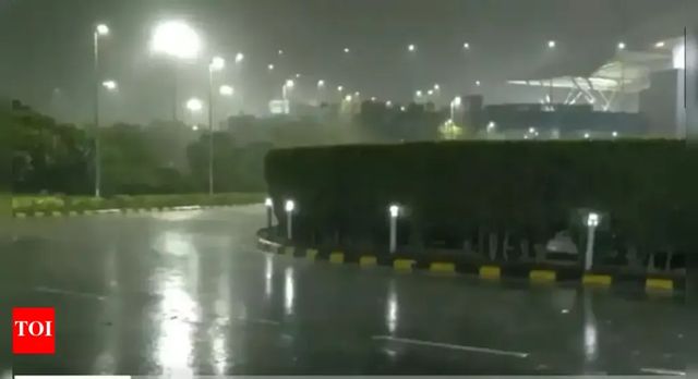 Four die in Delhi-NCR after heavy rainfall, dust storm