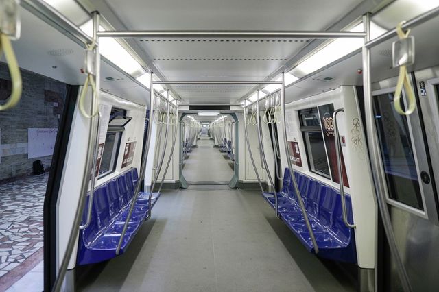 O persoană a încercat să se sinucidă în stația de metrou Orizont