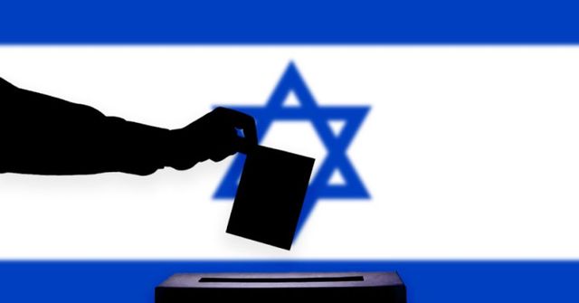 Izraelské parlamentní volby podle prvních odhadů nemají jasného vítěze