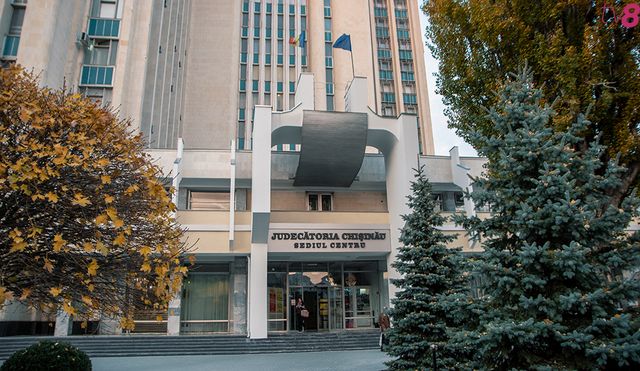 Judecătoria Chișinău anunță că două sedii au intrat în regim special de lucru