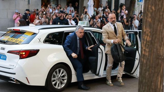 El abogado Jacobo Teijelo se une a Benet Salellas en la defensa de Santos Cerdán