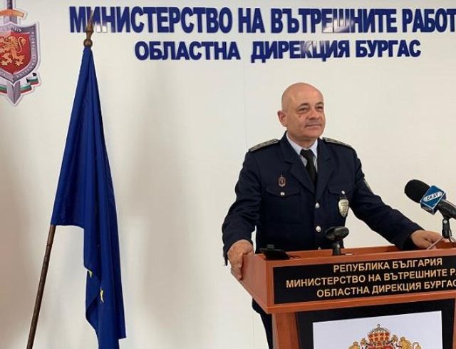 Полицията в Бургас на крак за баловете и шествието на 24 май