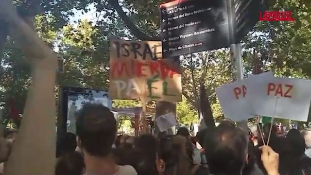 Spagna, scontri e cariche alla protesta pro-Pal a Madrid
