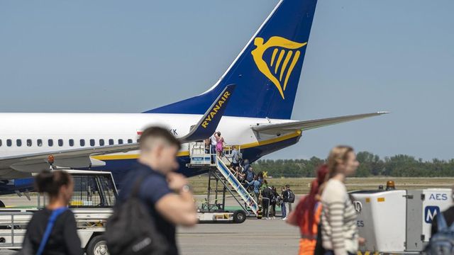 Sötét mintázatokat használhat a Ryanair - Lecsapott a hatóság