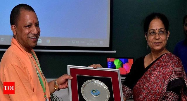 Yogi Adityanath, his ministers turn students; take leadership lessons at IIM-Lucknow