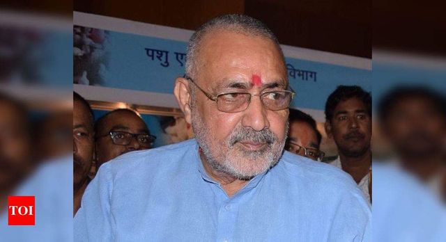 Indians abroad forgo values, eat beef: Giriraj Singh stokes controversy again