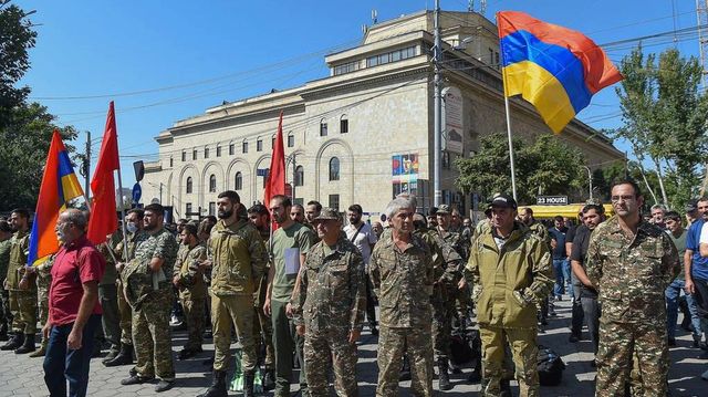 Armenia declară legea marțială și mobilizare generală, după ciocnirile cu Azerbaidjanul