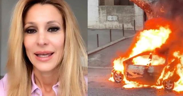 Roma, auto esplode sotto casa di Adriana Volpe: intervengono i vigili del fuoco, lei filma tutto