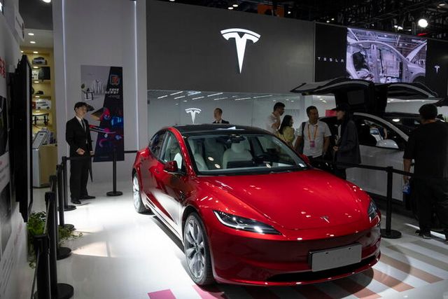 Ft, indagine Ue su auto elettrica cinese anche per Tesla