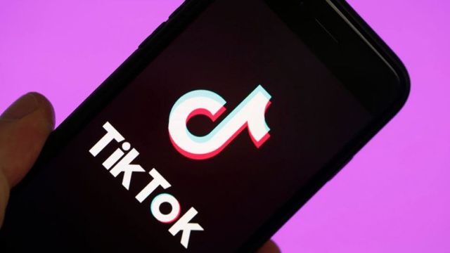 TikTok ar putea fi interzis în UE dacă nu respectă legislația comunitară, avertizează un comisar european