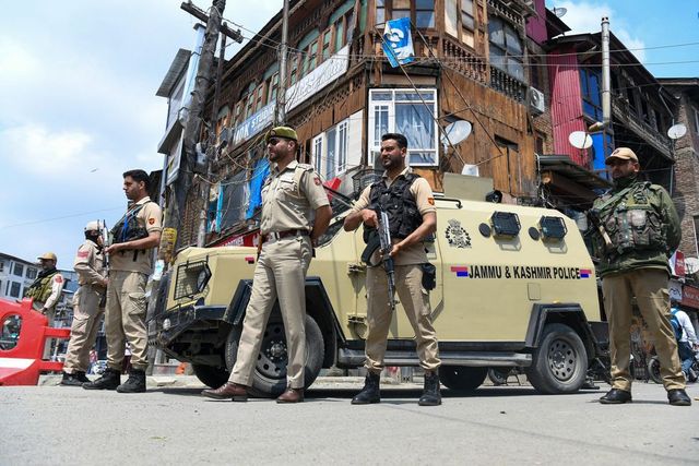 Lumea răsuflă ușurată: India și Pakistan au convenit o încetare a focului imediată