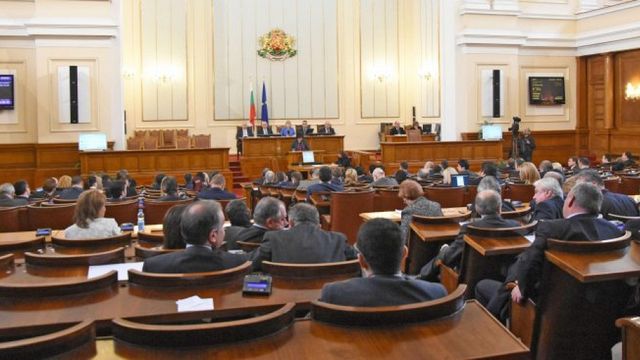 Дирекцията за строителен контрол вече ще може да иска премахване на преместваеми обекти