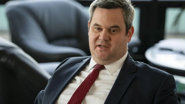 Takács Péter kimondta, hogy se idén, se jövőre nem lesz béremelés az egészségügyben, mert a dolgozók többsége nő