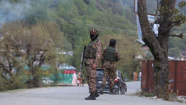 Rakétatámadást mért India Pakisztánra