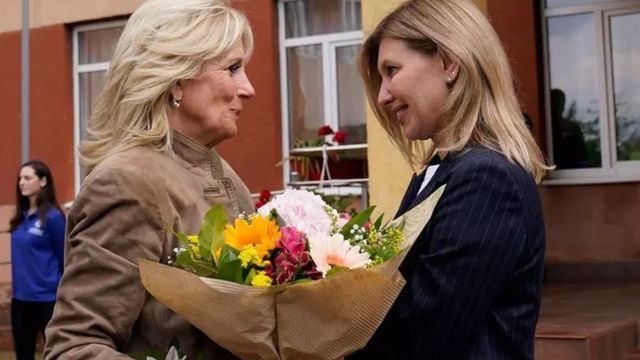 Jill Biden, vizită surpriză în Ucraina, unde s-a întâlnit cu Prima doamnă Olena Zelenska