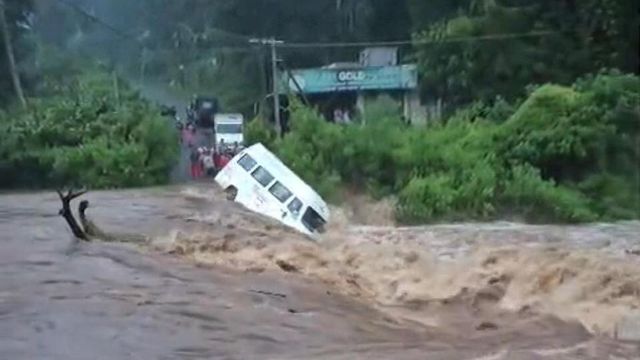 Tamil Nadu opens all 13 shutters of Mullaperiyar dam after heavy rains