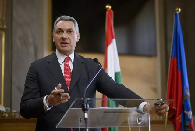 Nagy bejelentéseket tesz Lázár János