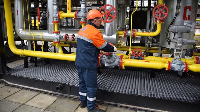 Песков рассказал об условии транзита газа через Украину