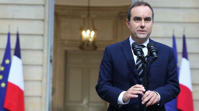 Megalakult az új francia kormány, Emmanuel Macron riválisai azonnal támadásba lendültek