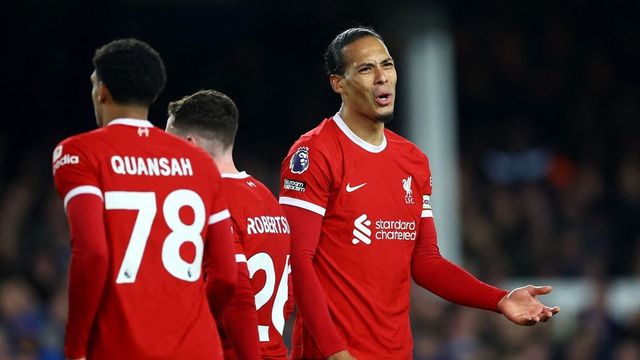 Liverpool Lose At Everton To Leave Premier League Hopes In Ruins