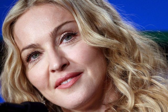 Madonna spune că se simte „norocoasă că este în viață” după a fost internată la terapie intensivă