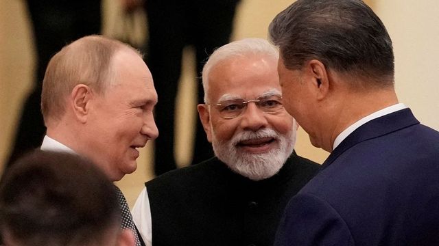 In another pressure tactics, Trump pushes European Union to impose 100% tariffs on India and China for…, meets top officials in…