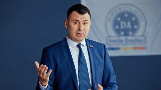 Cererea de înregistrare a listei de candidați pentru funcția de deputat, înaintată de Partidul „Democrația Acasă”, a fost respinsă de CEC