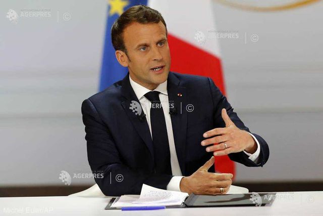 Emmanuel Macron le transmite ″vestelor galbene″ că le-a înțeles îngrijorările, dar va menține direcția reformelor