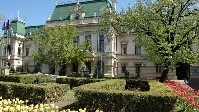 Procurorii DNA fac percheziții la sediul Primăriei Iași