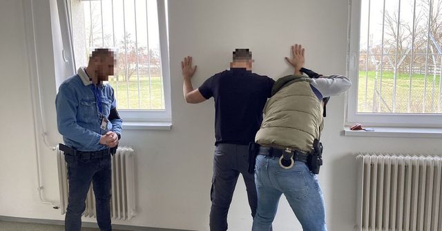 Így adta fel magát Debrecenben Európa egyik legkeresettebb bűnözője - videó