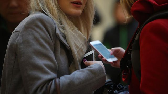 Сотовые операторы предупредили об угрозе кражи данных из системы проверки абонентов