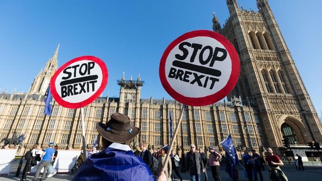 Brexit, Theresa May sarebbe pronta a rinviare la scadenza del 29 marzo