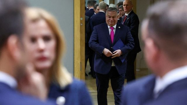 Financial Times: Bruxelles-ul amenință că va lovi economia Ungariei dacă Viktor Orbán se va opune prin veto ajutorului pentru Ucraina