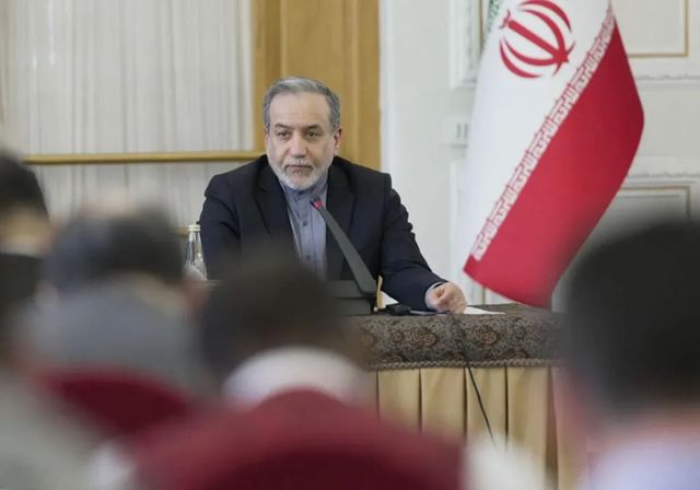 Los ministros de Exteriores de Alemania, Francia y Reino Unido se reunirán el viernes con su homólogo iraní