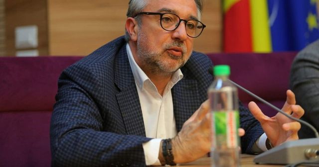 Romașcanu, despre Firea: Nu poți face praf cariera unui om politic, doar pentru că stă în Voluntari