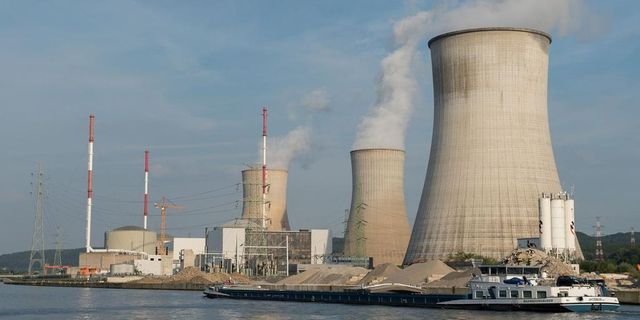 Franciaország újraindítja az összes atomerőművét