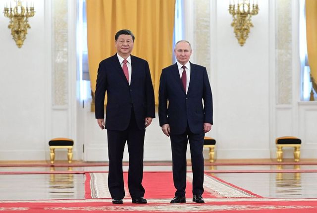 Xi Jinping l-a avertizat personal pe Vladimir Putin să nu folosească arme nucleare în Ucraina