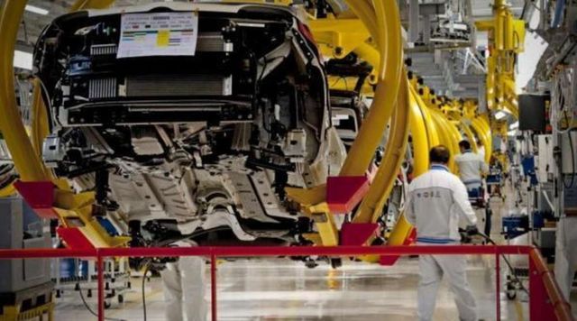 Auto, mercato in rosso in Italia: -8,3% a novembre