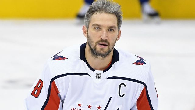 Александр Овечкин извинился за нарушение протоколов COVID-19