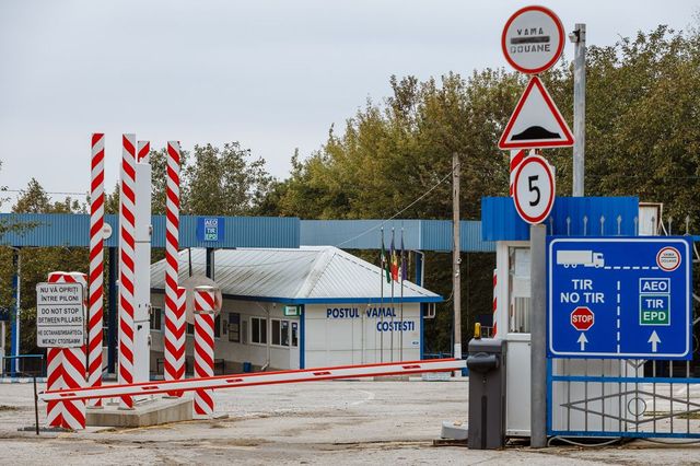 În atenția călătorilor! Circulația prin punctul de trecere a frontierei de la Costești–Stânca va fi îngreunată