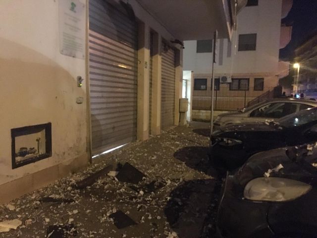 Foggia, bomba esplode in un centro anziani