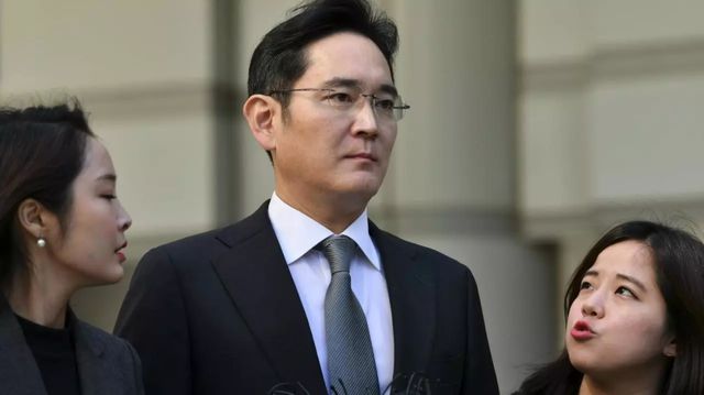 Lee Jae-yong, moștenitorul gigantului Samsung, condamnat la doi ani și jumătate de închisoare