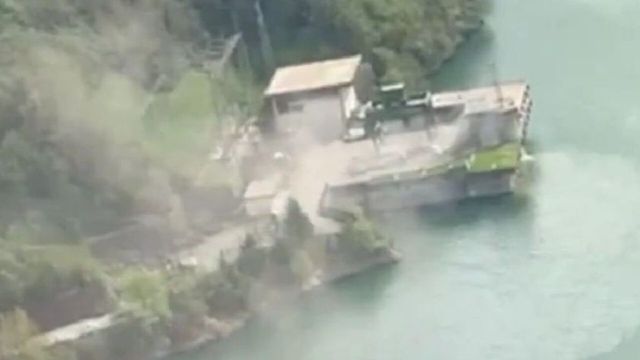 Explozie puternică, urmată de un incendiu la o hidrocentrală din Italia