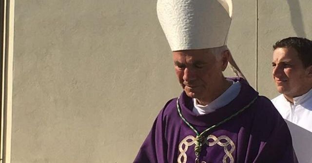Il vescovo di Ascoli Piceno si dimette e va in convento