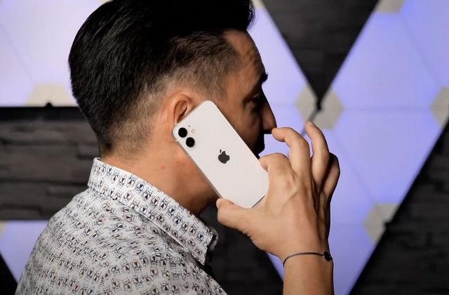 Rákkeltő sugárzás miatt betiltják az iPhone 12 értékesítését Franciaországban