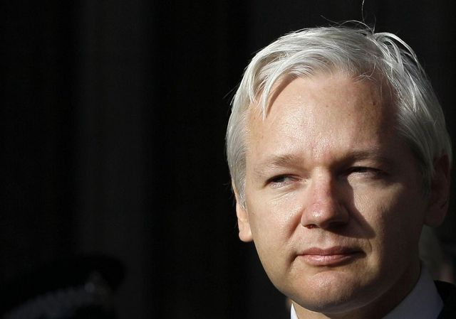 Roma, approvata la delibera per la cittadinanza onoraria a Julian Assange