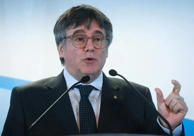 Puigdemont carga contra la «actitud sediciosa» del Supremo y anticipa una nueva «crisis» de Estado