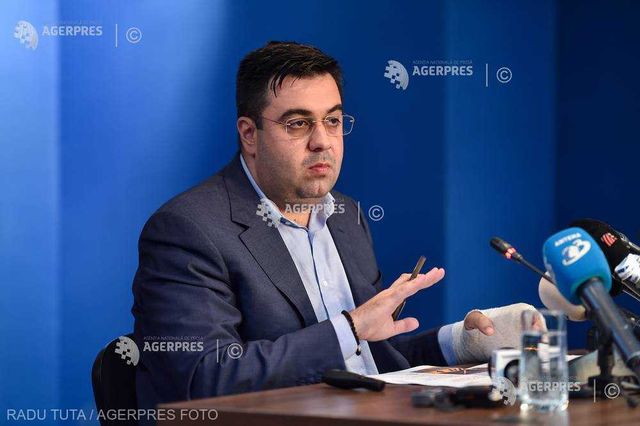 Ministrul Transporturilor NU demisionează în cazul în care Km de autostradă promiși nu vor fi gata. Întrebările lui Răzvan Cuc
